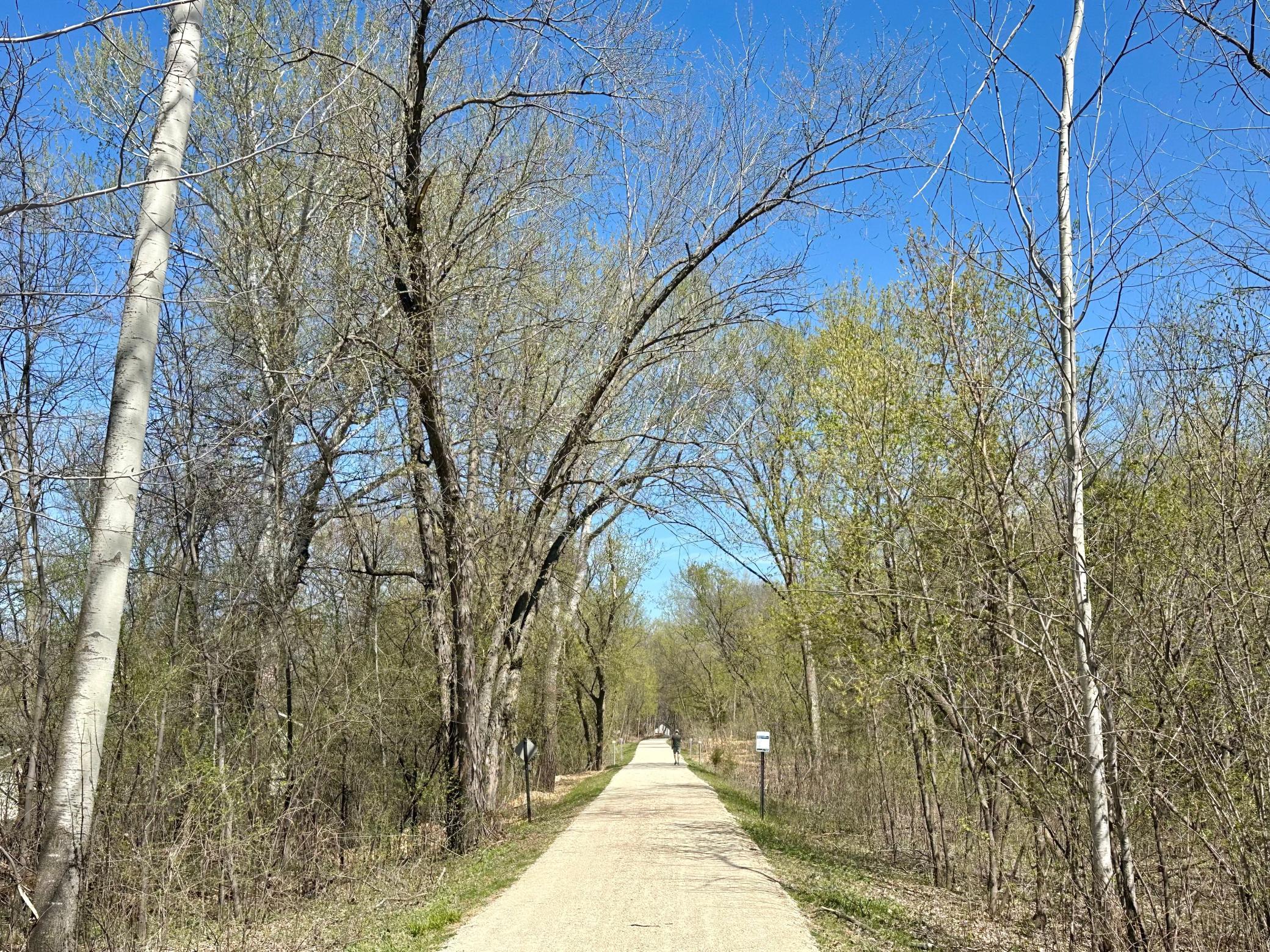 You'll love the short walk/bike ride to downtown Excelsior