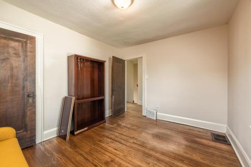 3242 Newton Avenue N, Minneapolis, MN 55412