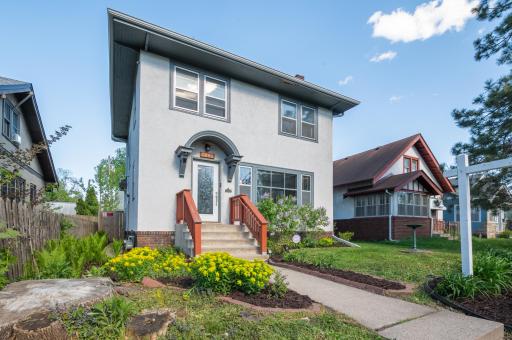 3242 Newton Avenue N, Minneapolis, MN 55412