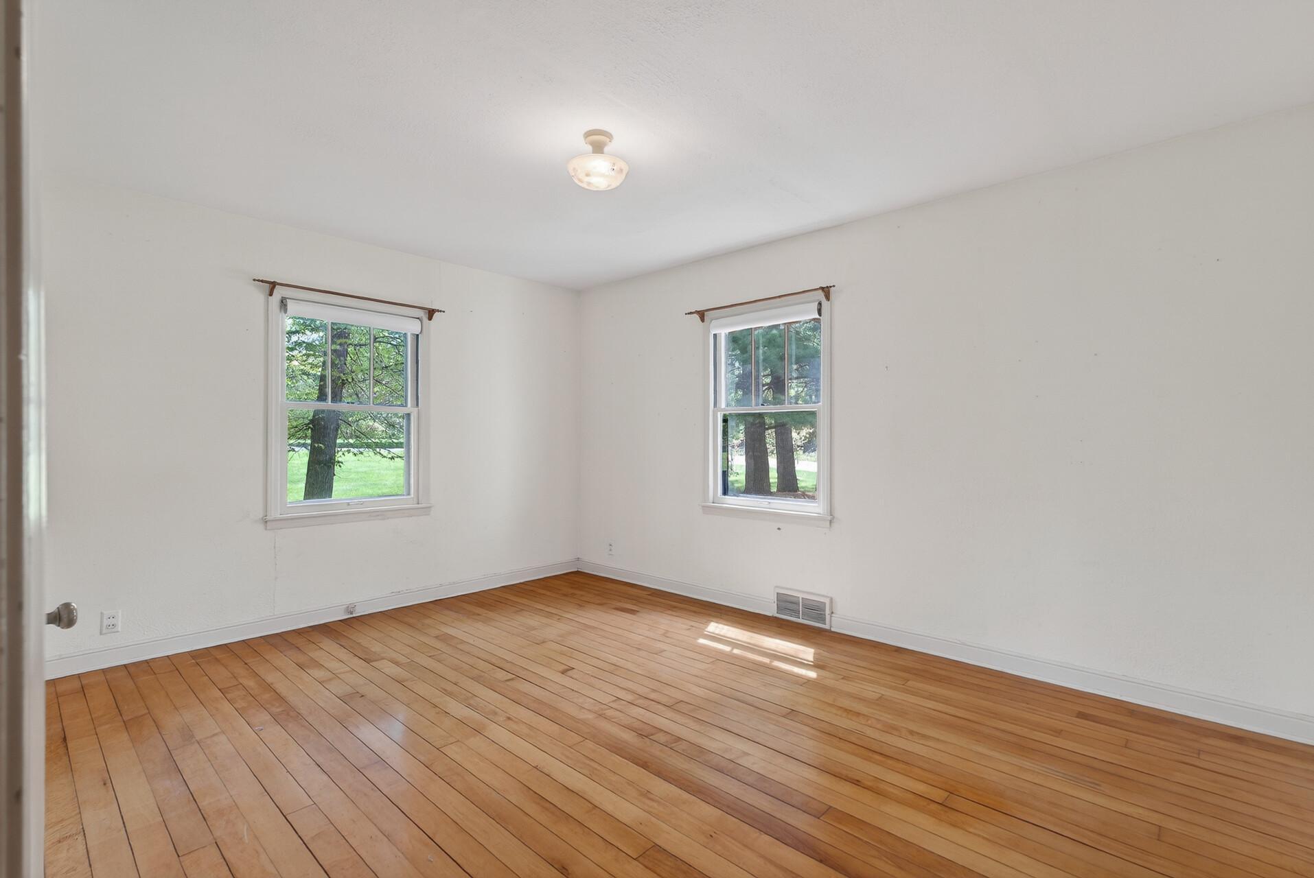 Main Level Second Bedroom (Love those hardwood floors!)