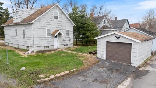 610 11th St S, Virginia, MN 55792