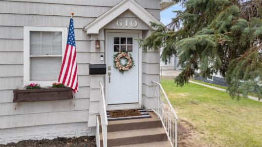 610 11th St S, Virginia, MN 55792