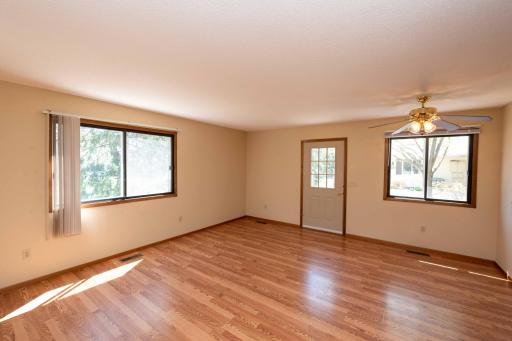 7552 15th Street Lane N, Saint Paul, MN 55128