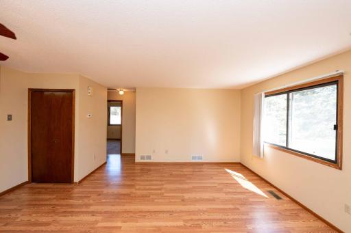 7552 15th Street Lane N, Saint Paul, MN 55128