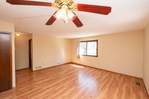 7552 15th Street Lane N, Saint Paul, MN 55128