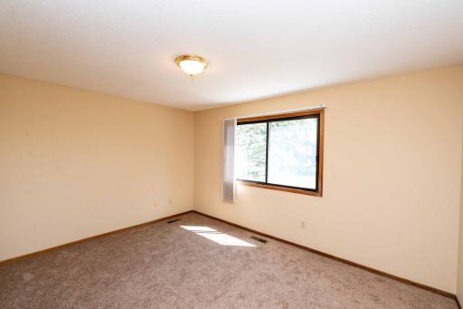 7552 15th Street Lane N, Saint Paul, MN 55128