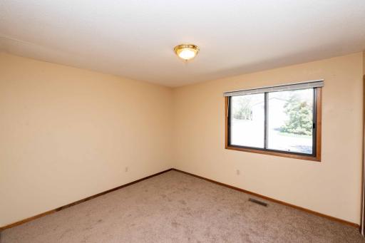 7552 15th Street Lane N, Saint Paul, MN 55128