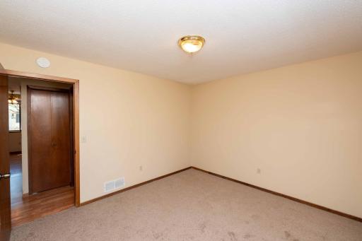 7552 15th Street Lane N, Saint Paul, MN 55128