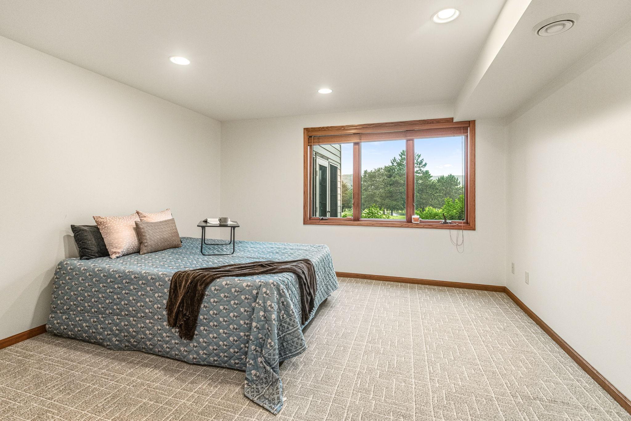 34-web-or-mls-2608 Princeton (34).jpg