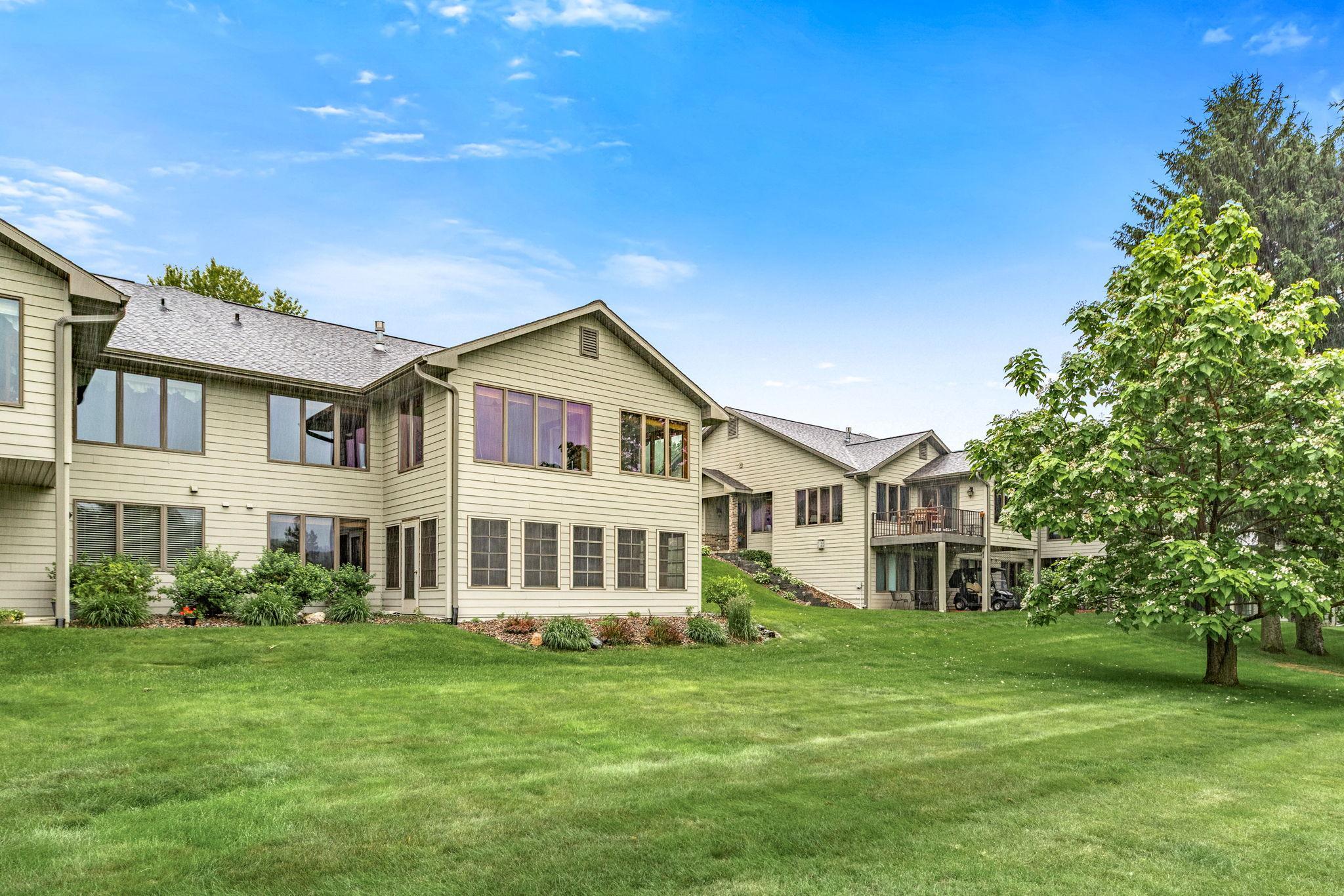 45-web-or-mls-2608 Princeton (45).jpg