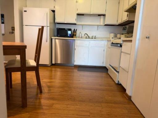 1 W Lake Street, 406, Minneapolis, MN 55408