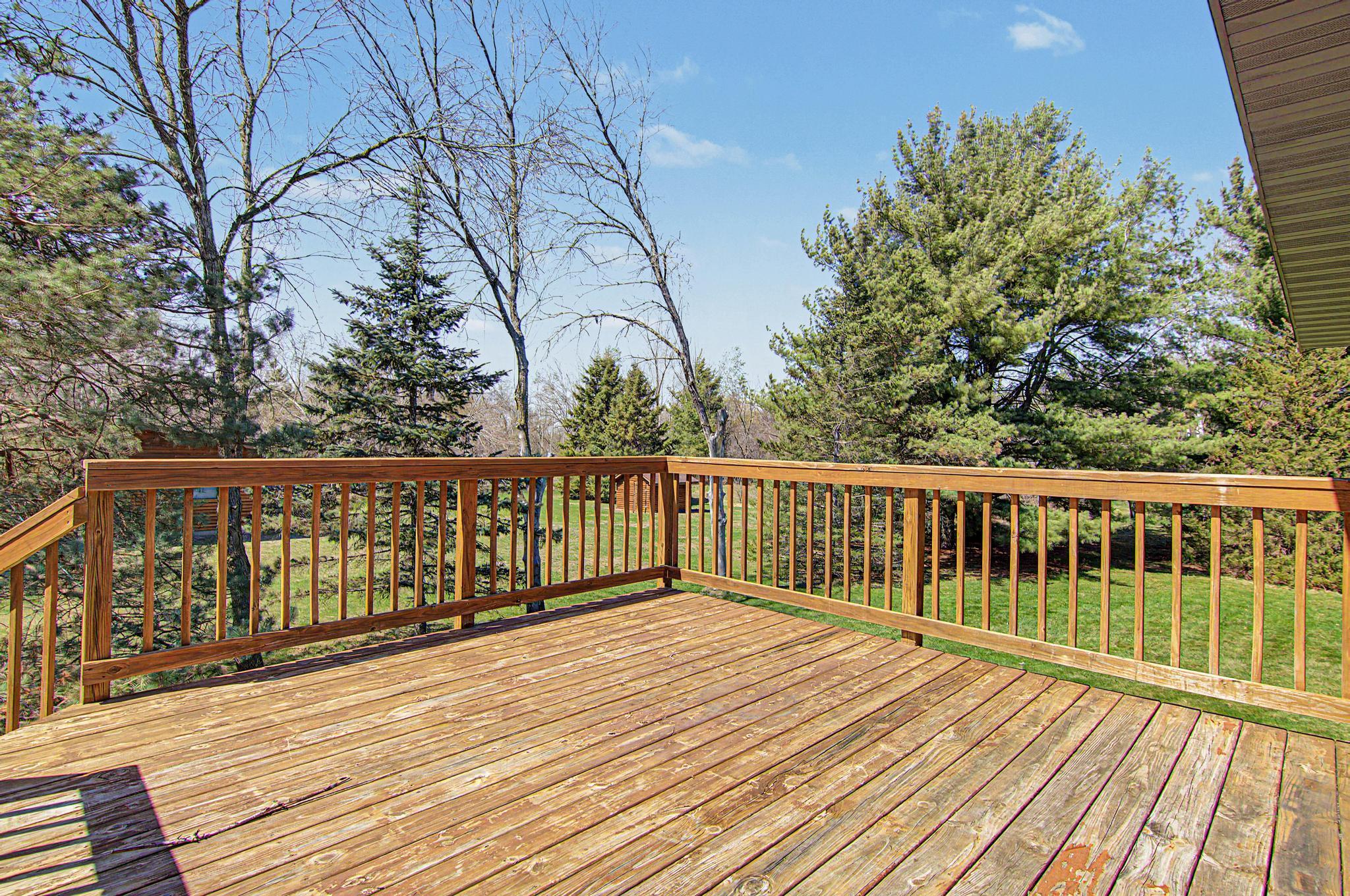 Deck.jpg