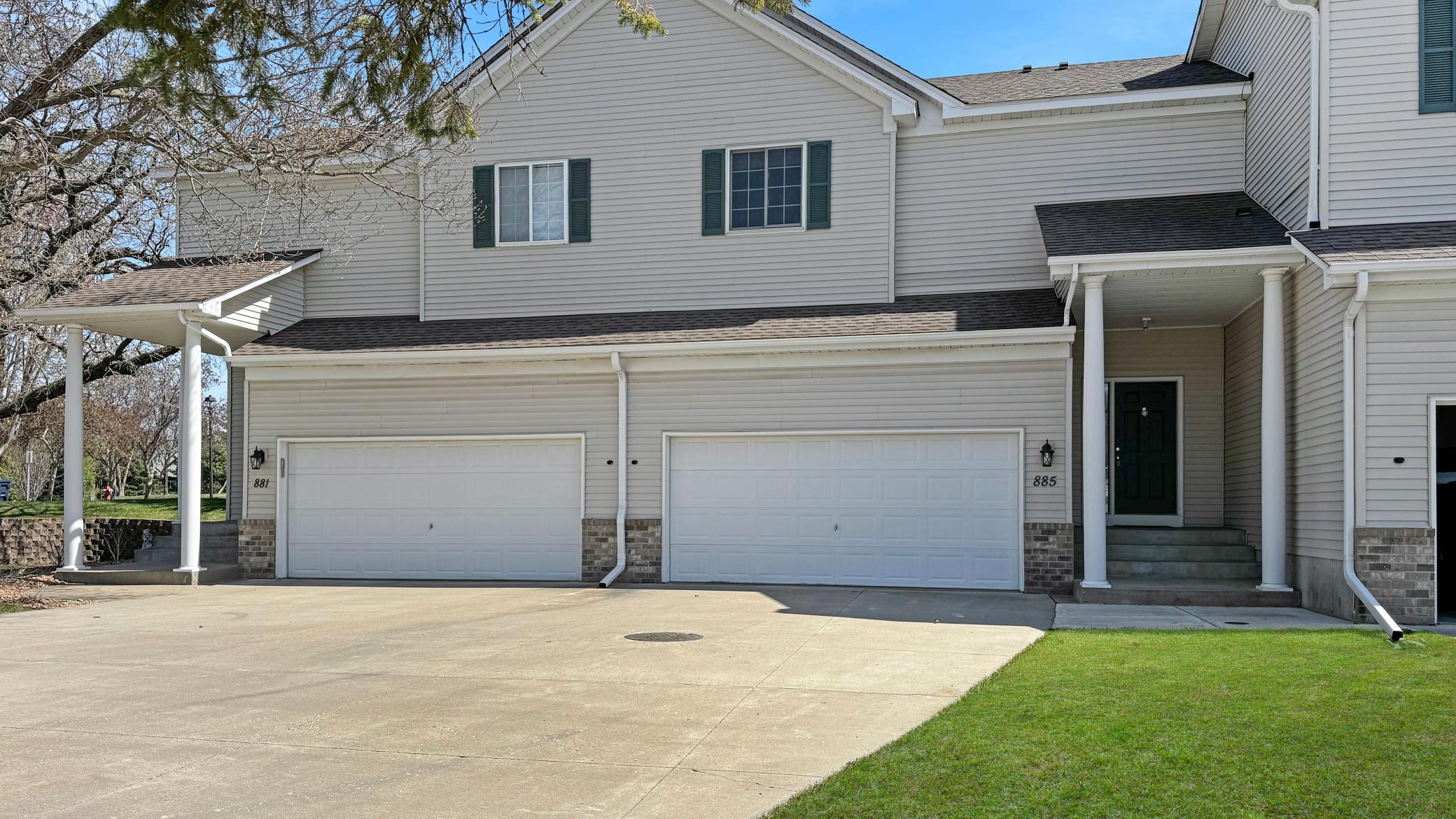 Welcome to 882 Kimberly Lane!