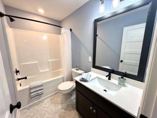17975 Evening Lane, Lakeville, MN 55044