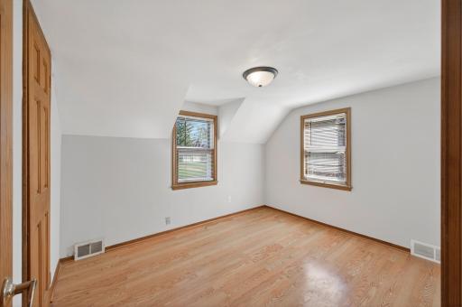 806 Monroe Street N, Hudson, WI 54016