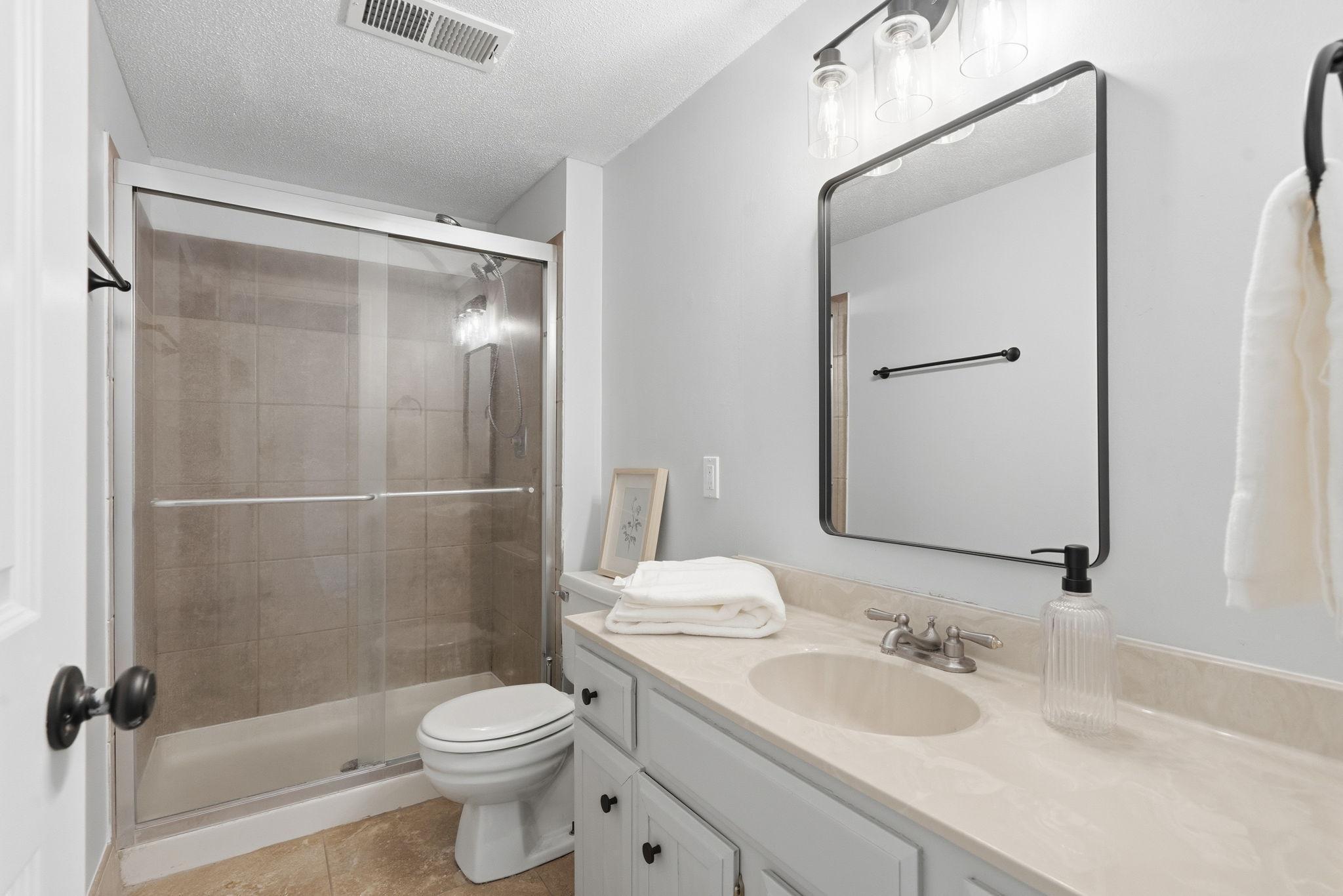 39-web-or-mls-6125 Creek View Trail-37.jpg