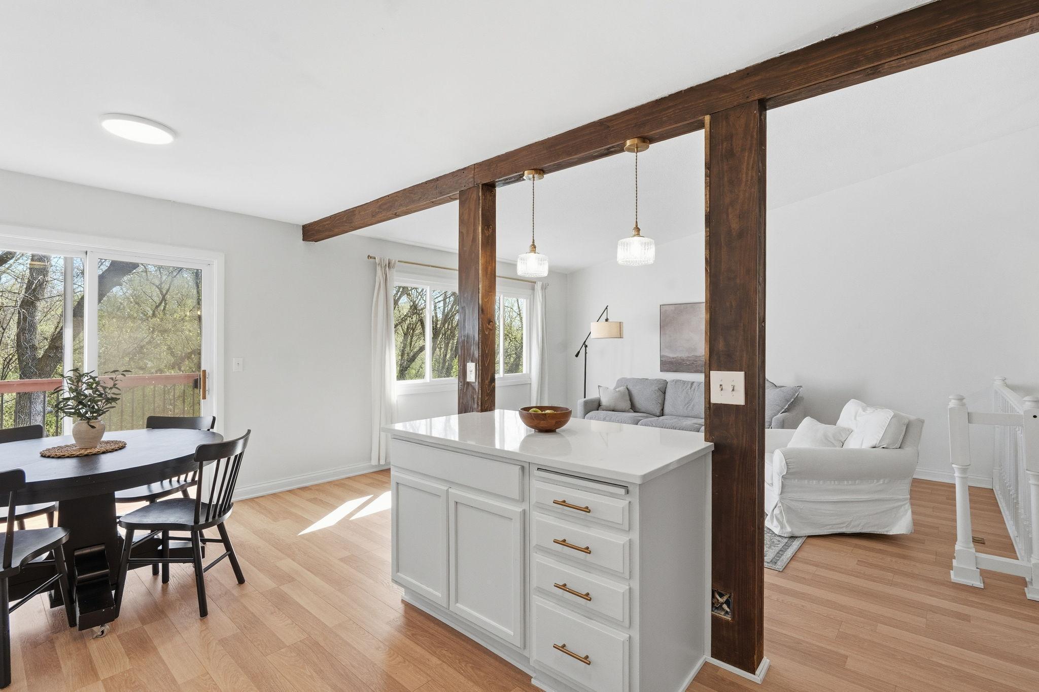 24-web-or-mls-6125 Creek View Trail-24.jpg