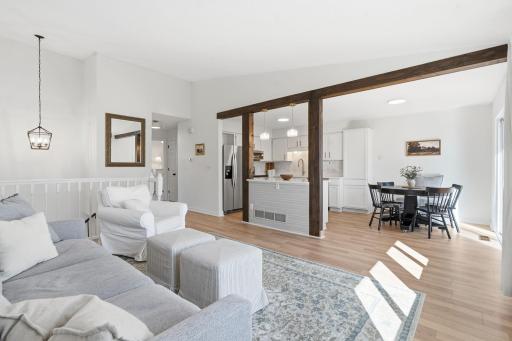 17-web-or-mls-6125 Creek View Trail-17.jpg