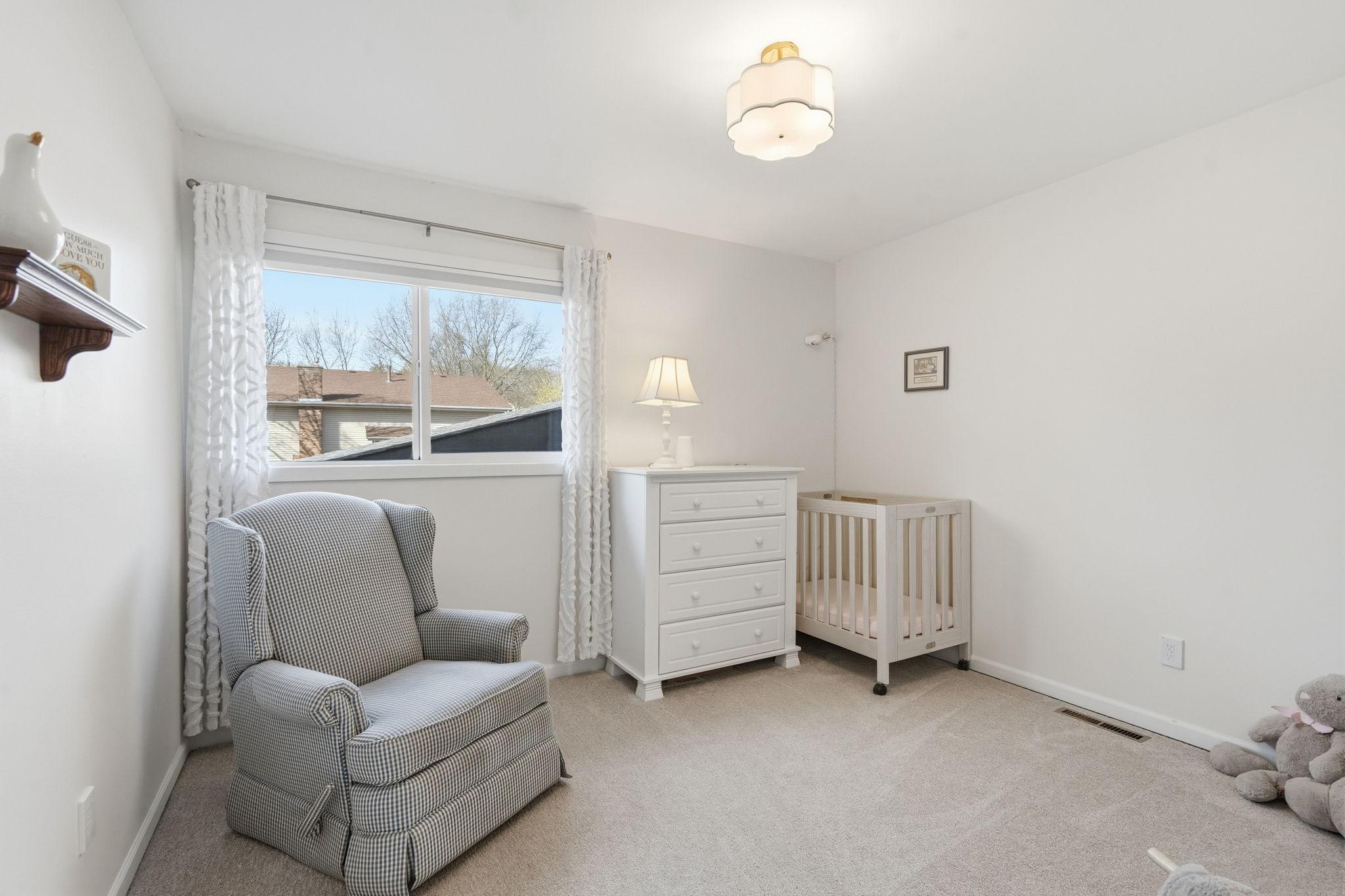 28-web-or-mls-6125 Creek View Trail-28.jpg