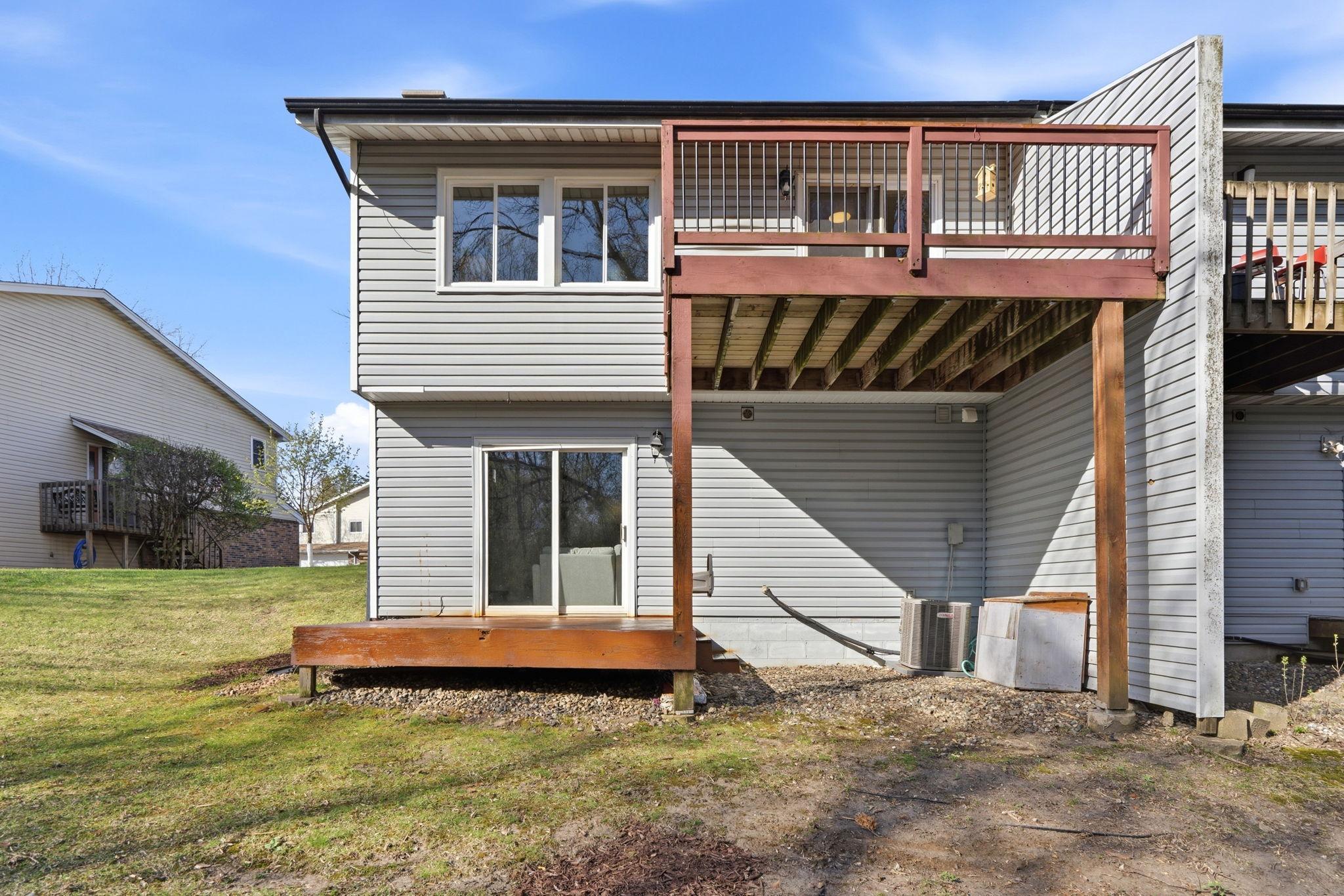 6-web-or-mls-6125 Creek View Trail-6.jpg