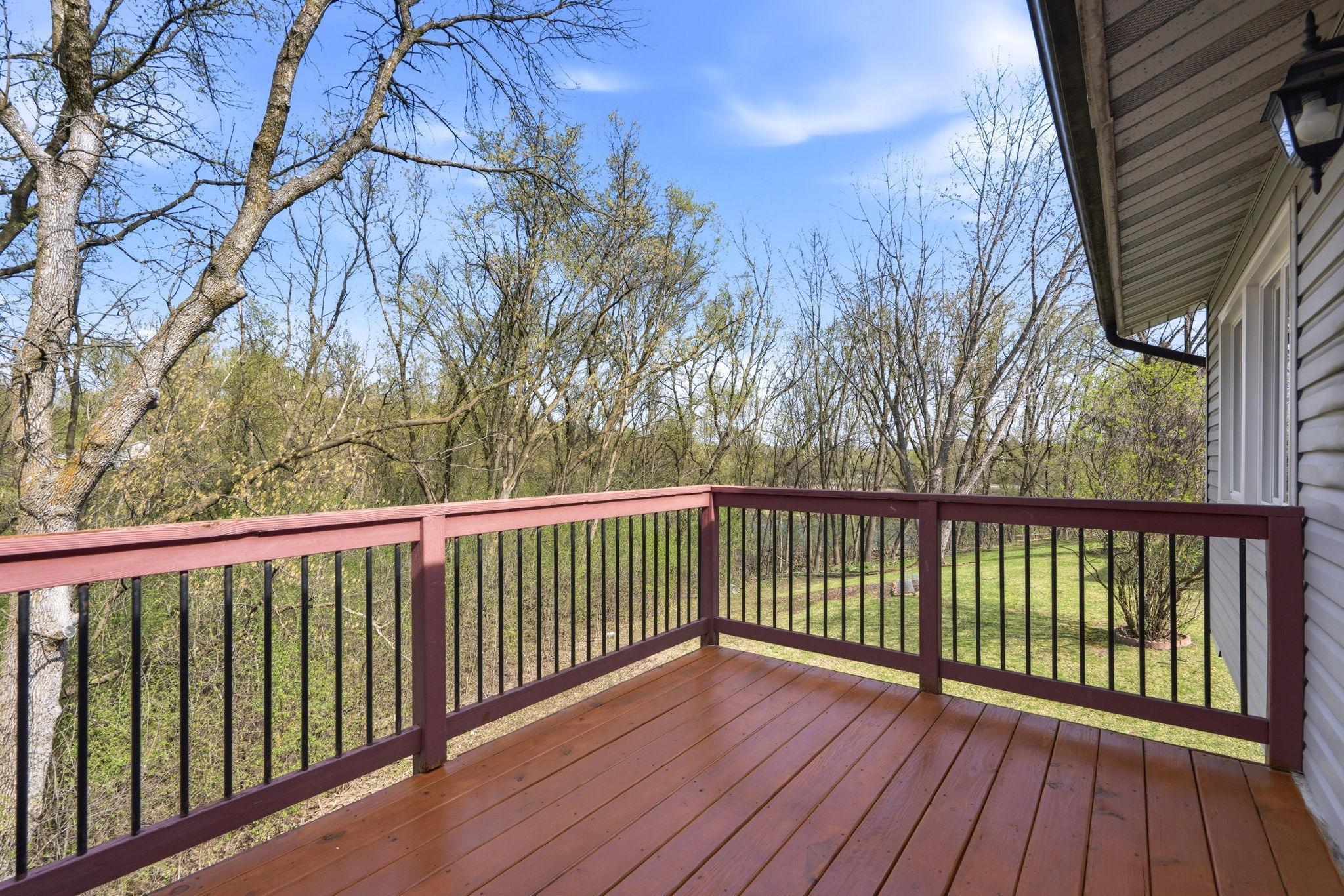 9-web-or-mls-6125 Creek View Trail-9.jpg