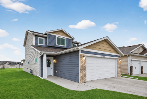 6661 21st Street S, Fargo, ND 58104