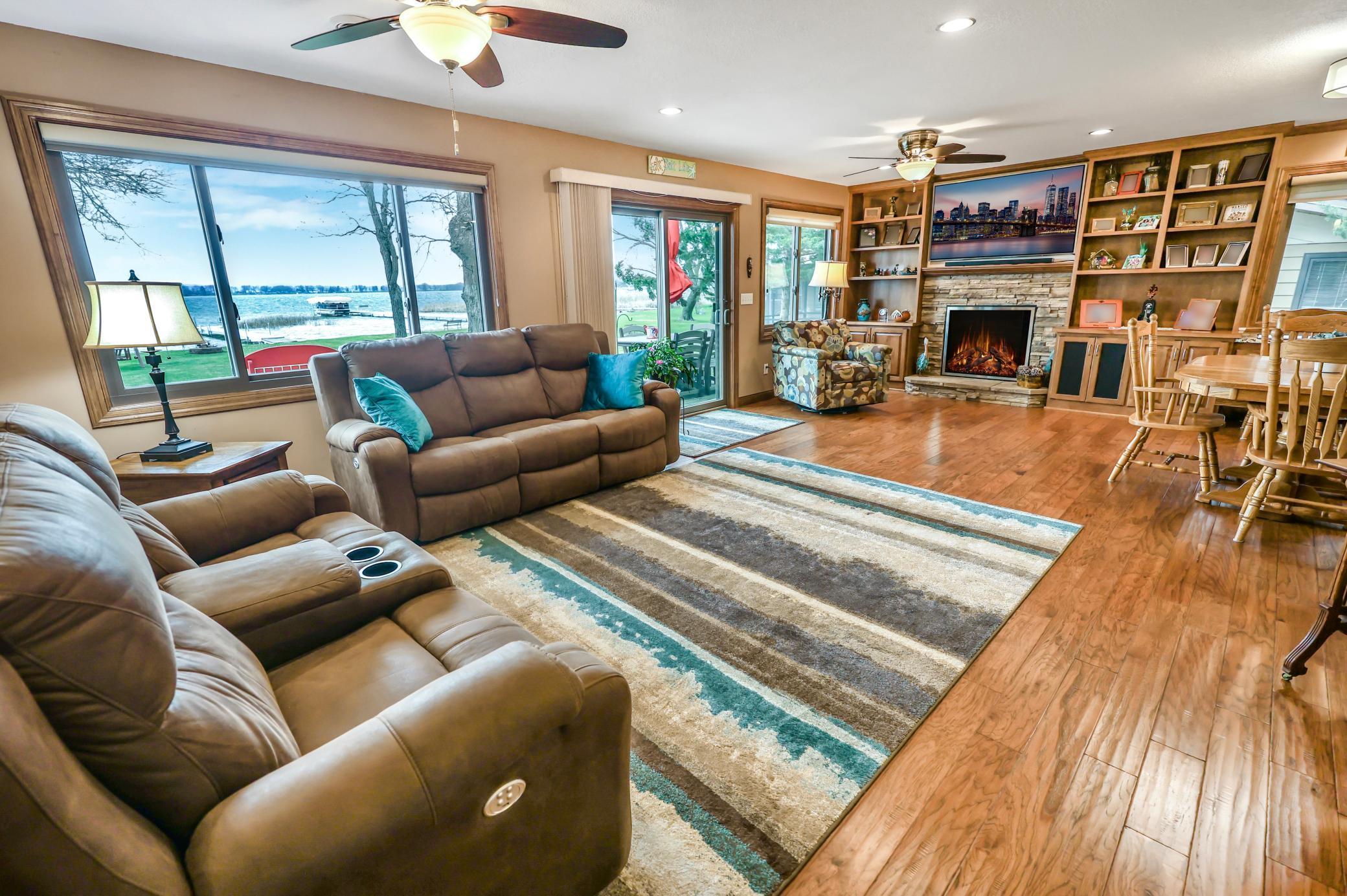 Massive living room with views of lake