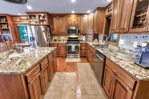 9585 kitchen 137.jpeg