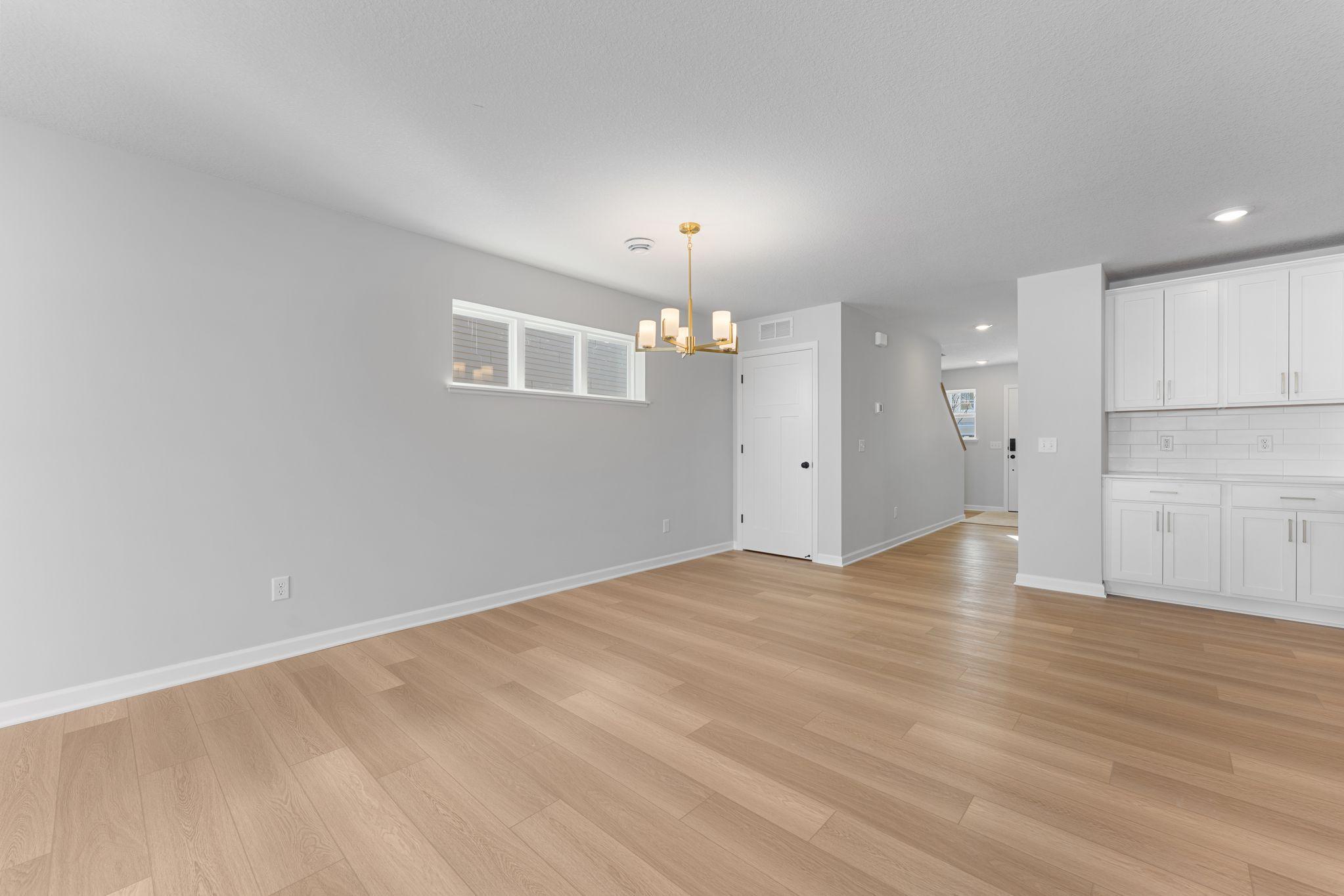 Similar model for illustration purposes