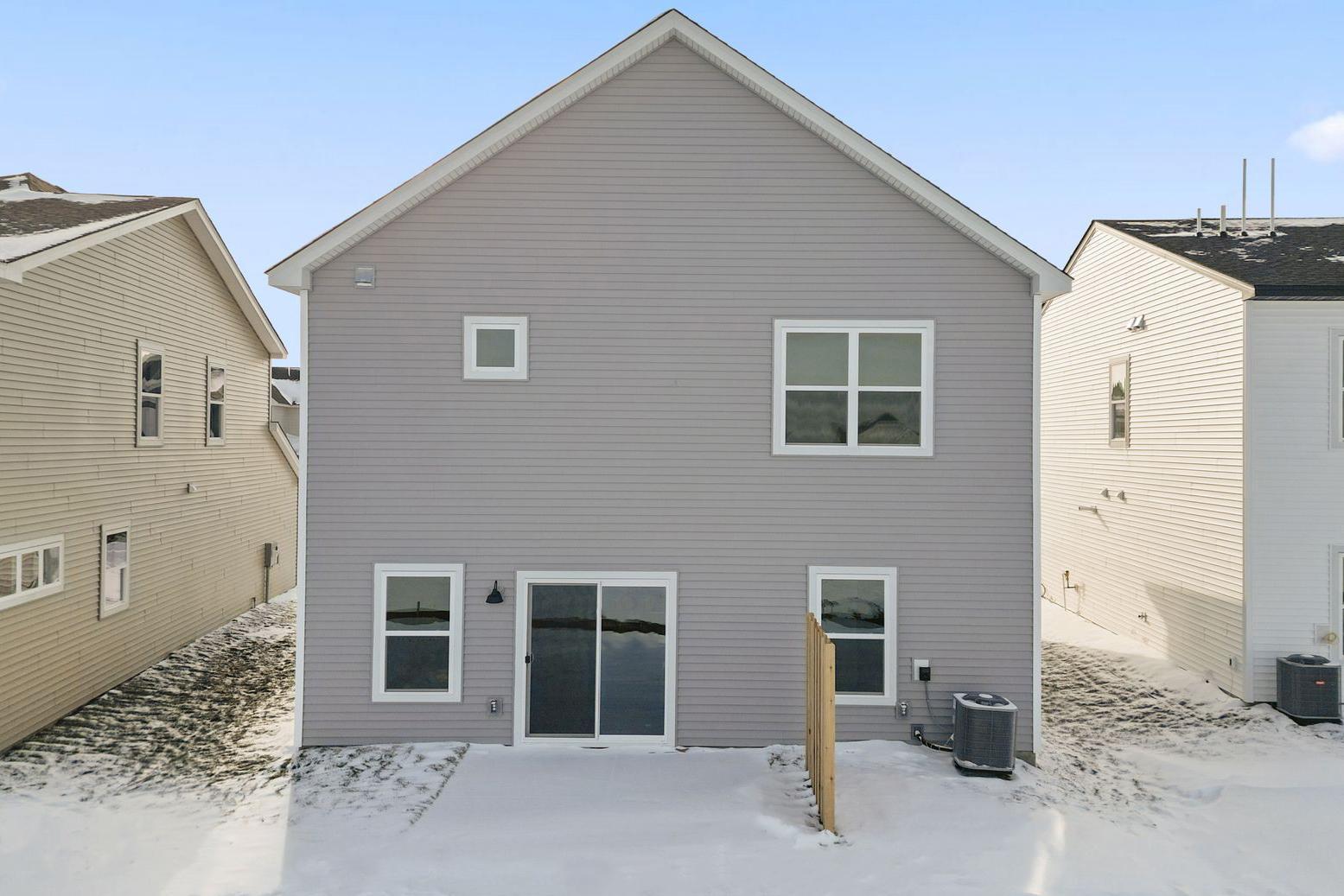 Similar model for illustration purposes