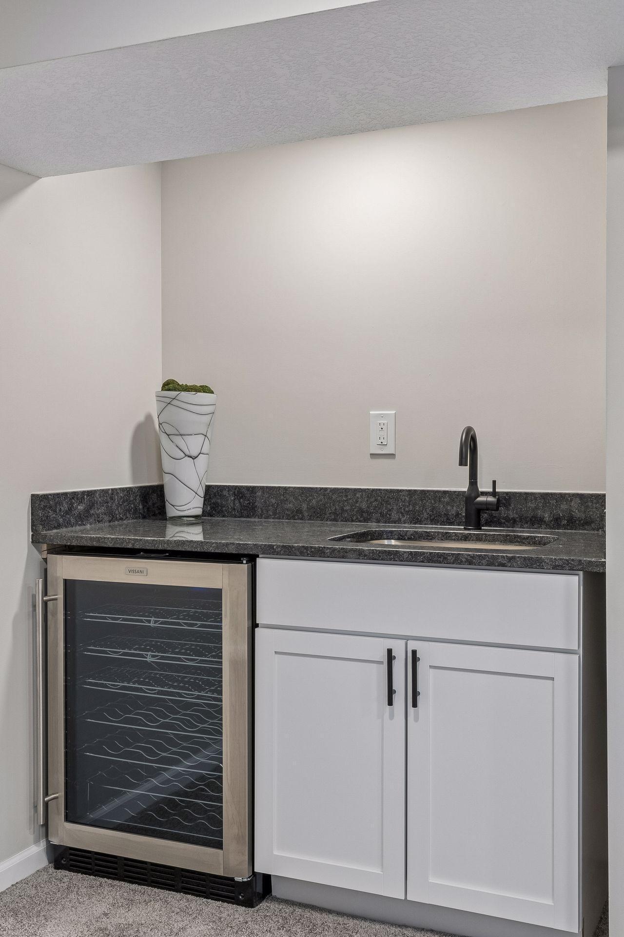 Lower Level Wet Bar