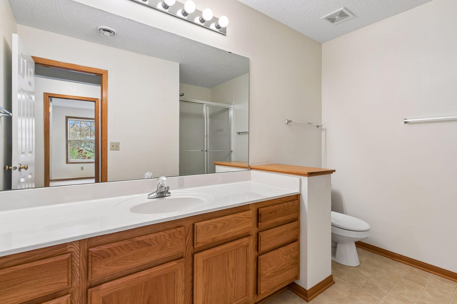 15156 Dundee Avenue - Spacecrafting - 0039.jpg