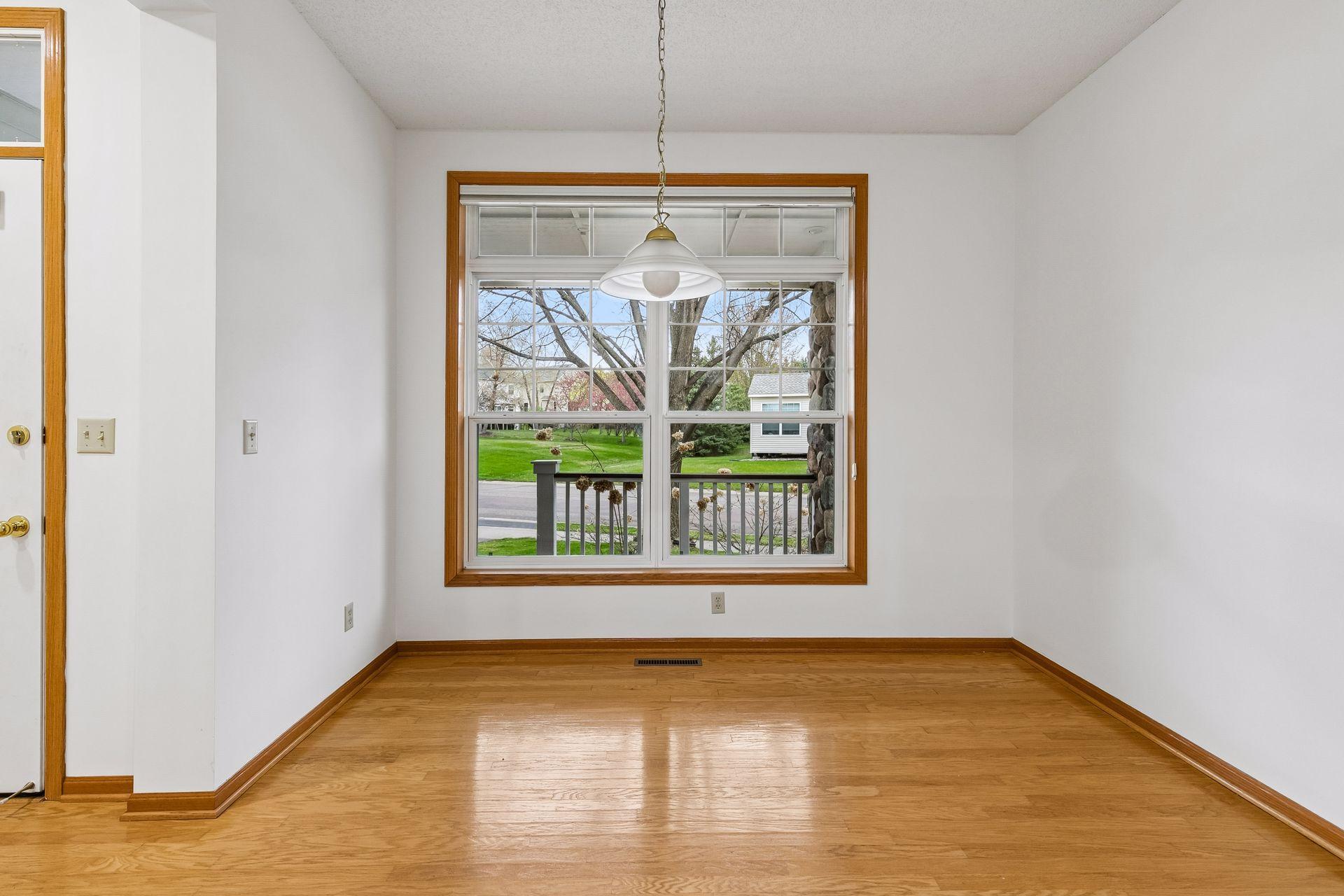 15156 Dundee Avenue - Spacecrafting - 0008.jpg