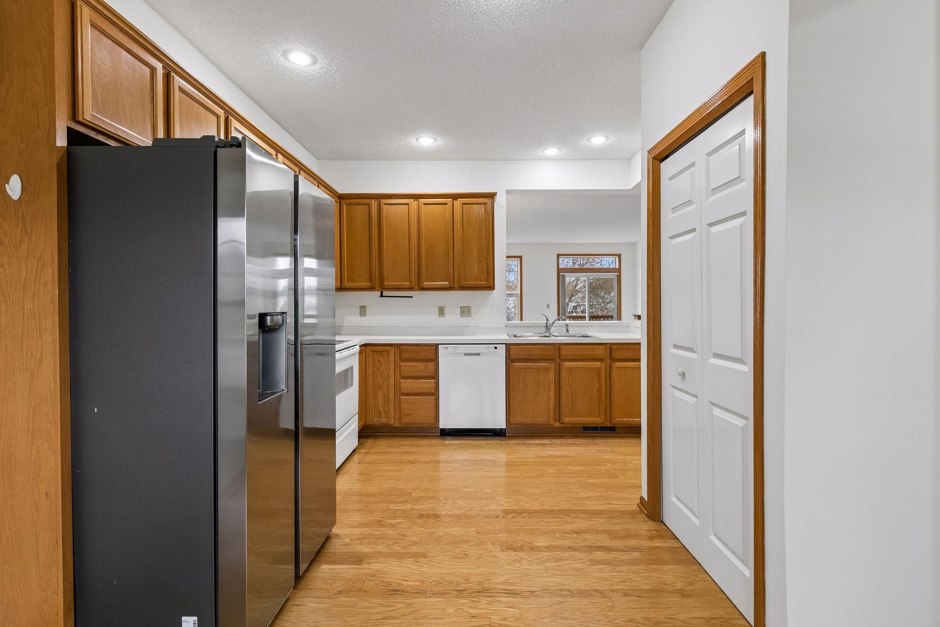 15156 Dundee Avenue - Spacecrafting - 0010.jpg