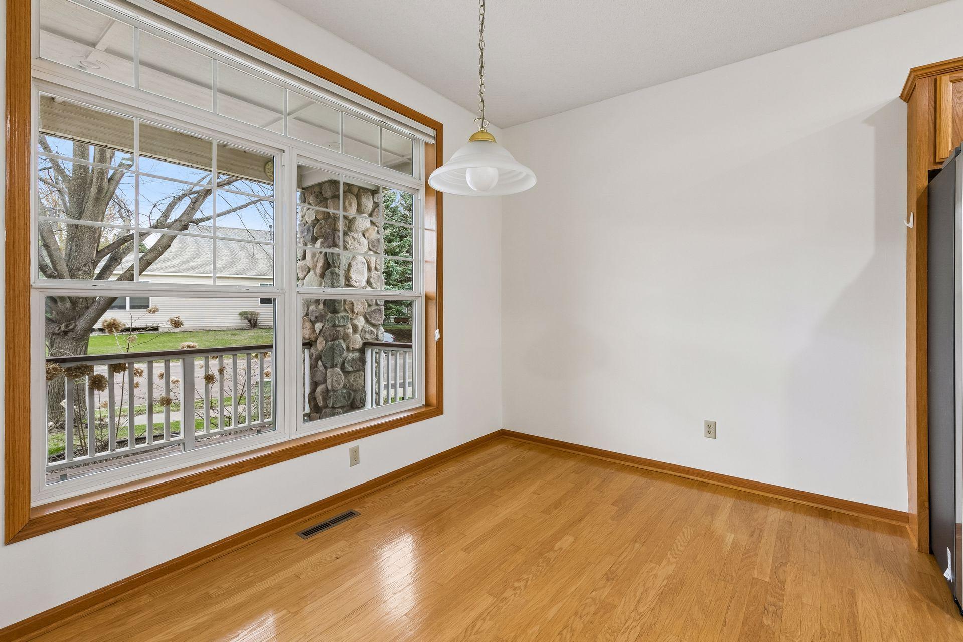 15156 Dundee Avenue - Spacecrafting - 0007.jpg