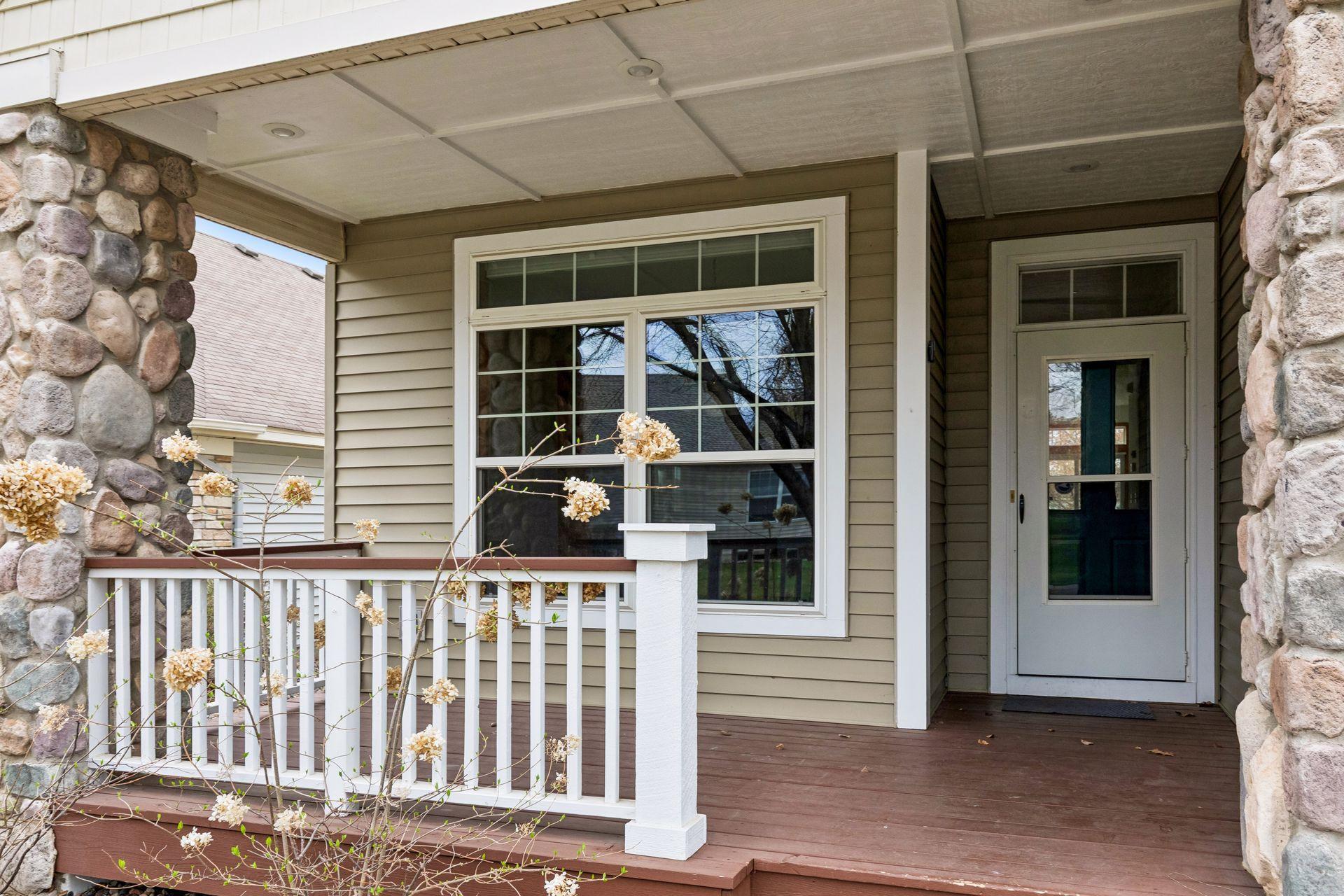 15156 Dundee Avenue - Spacecrafting - 0004.jpg