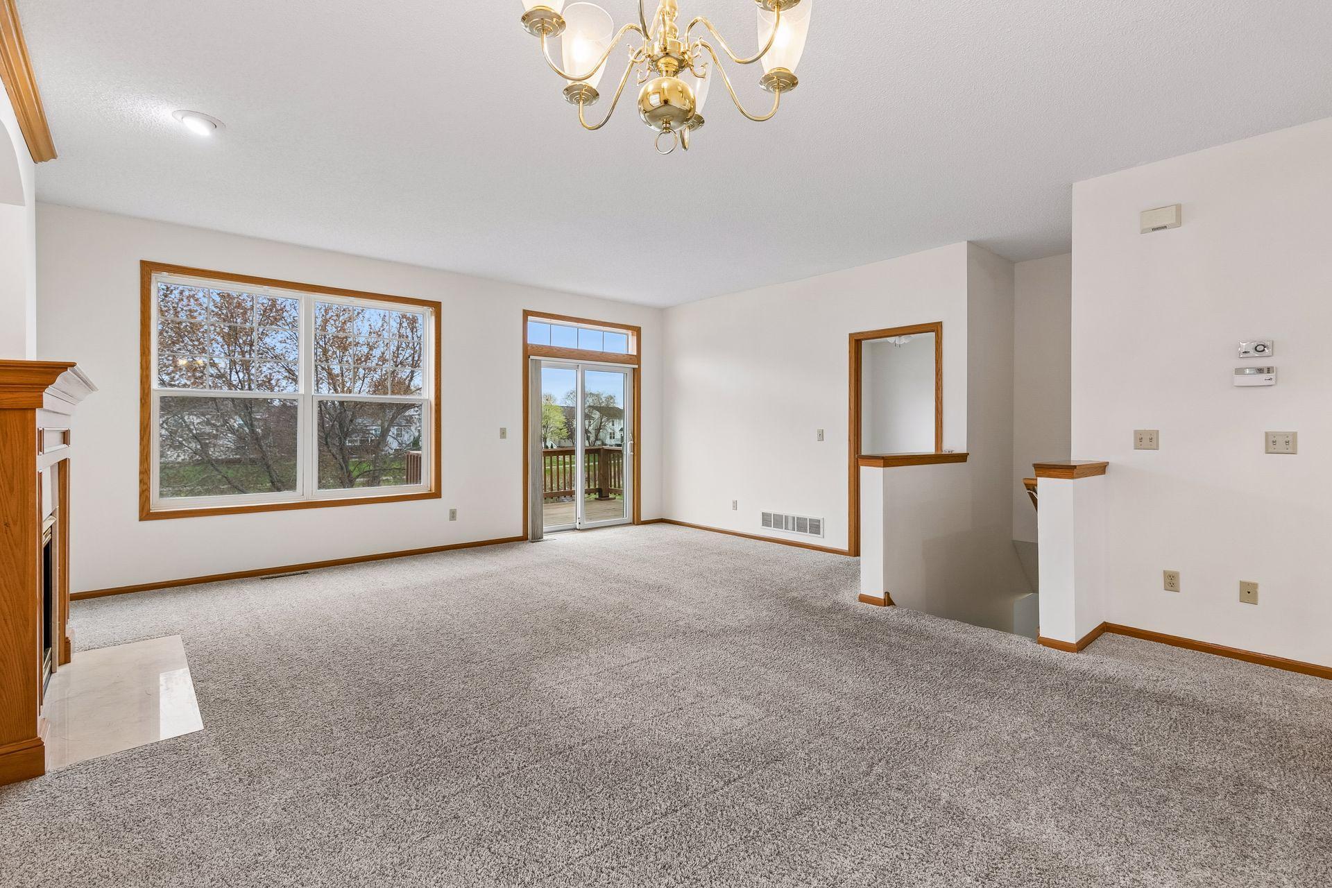 15156 Dundee Avenue - Spacecrafting - 0019.jpg