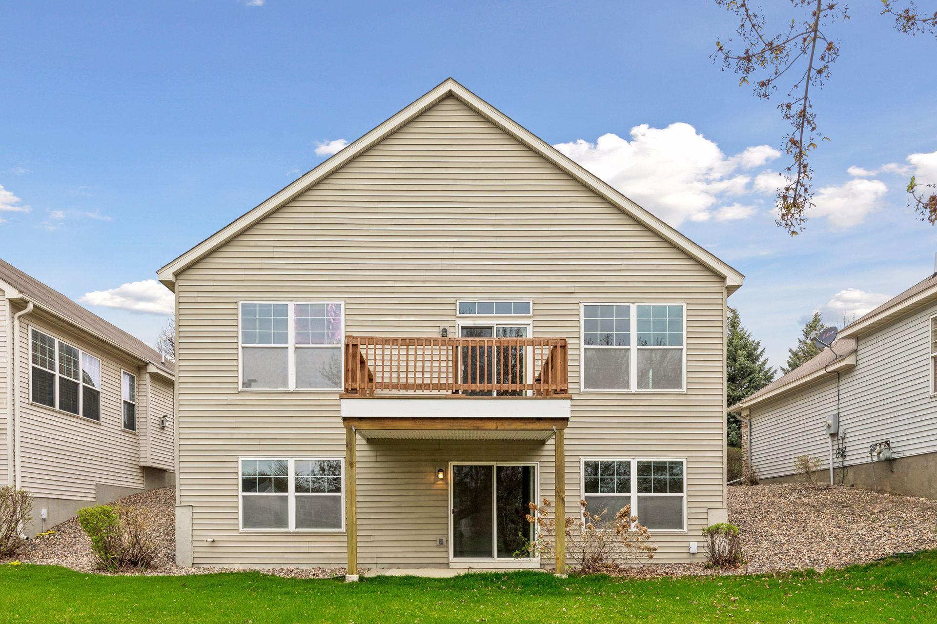 15156 Dundee Avenue - Spacecrafting - 0044.jpg