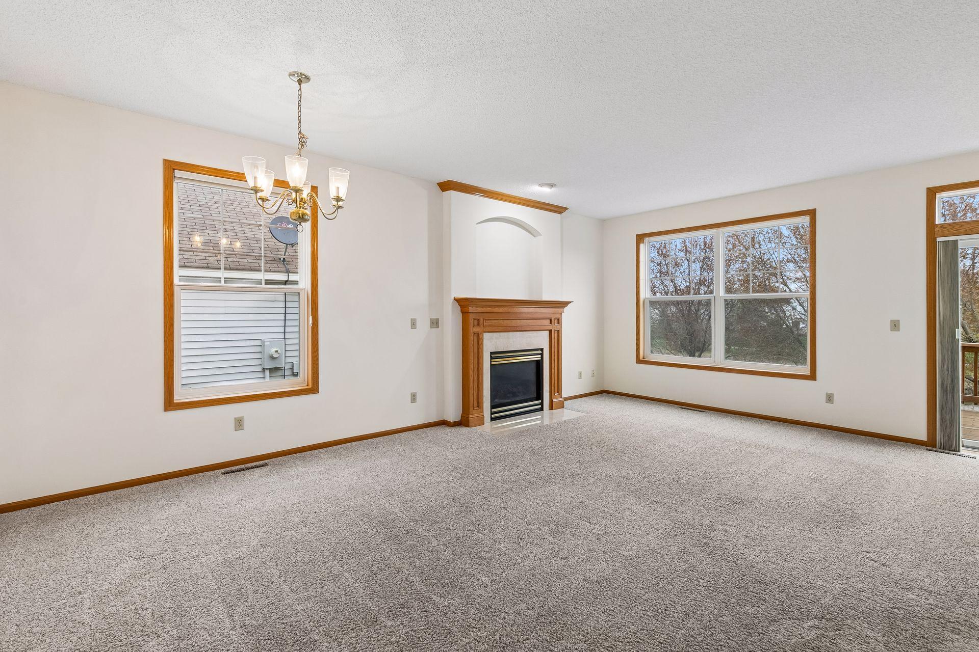 15156 Dundee Avenue - Spacecrafting - 0016.jpg