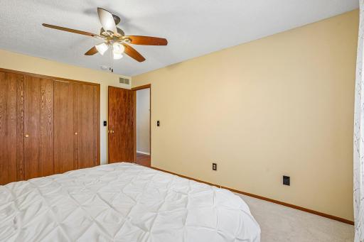 22-web-or-mls-134th St-S2204-022.jpg