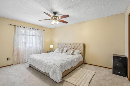 20-web-or-mls-134th St-S2204-020.jpg