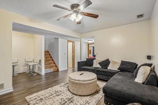 27-web-or-mls-134th St-S2204-027.jpg