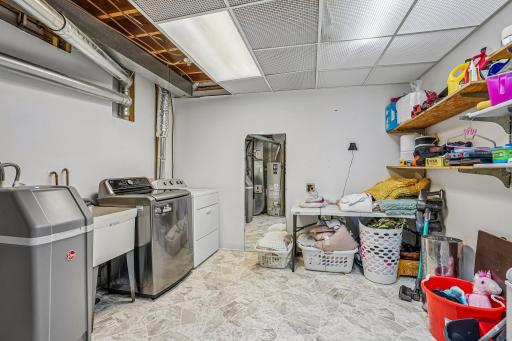 37-web-or-mls-134th St-S2204-037.jpg