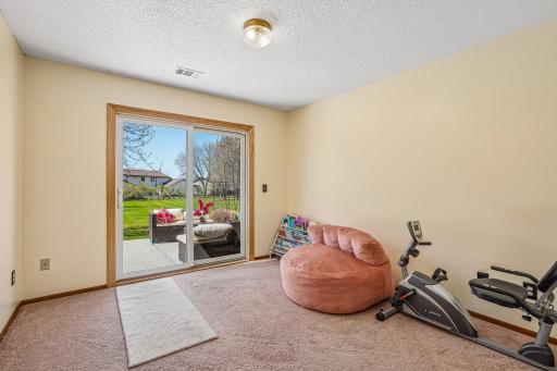 30-web-or-mls-134th St-S2204-030.jpg