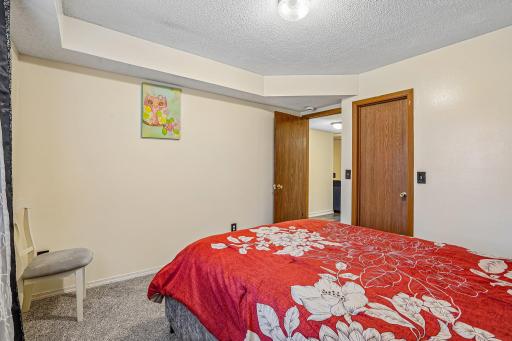 35-web-or-mls-134th St-S2204-035.jpg