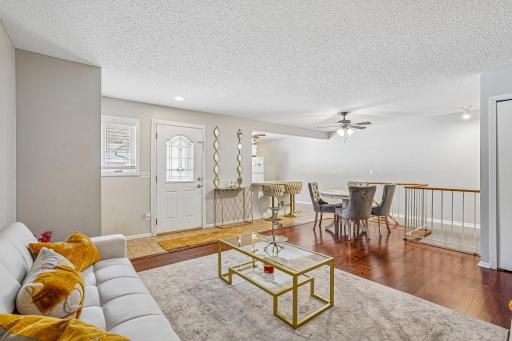 7-web-or-mls-134th St-S2204-007.jpg