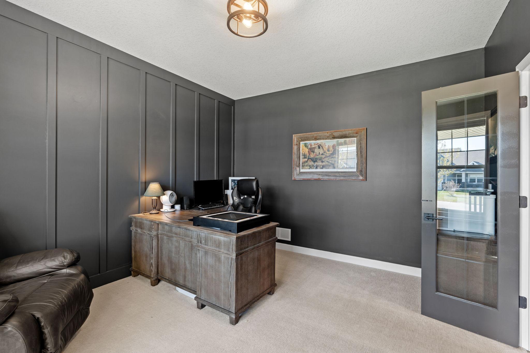 27-web-or-mls-13764 142nd Ave N-27.jpg