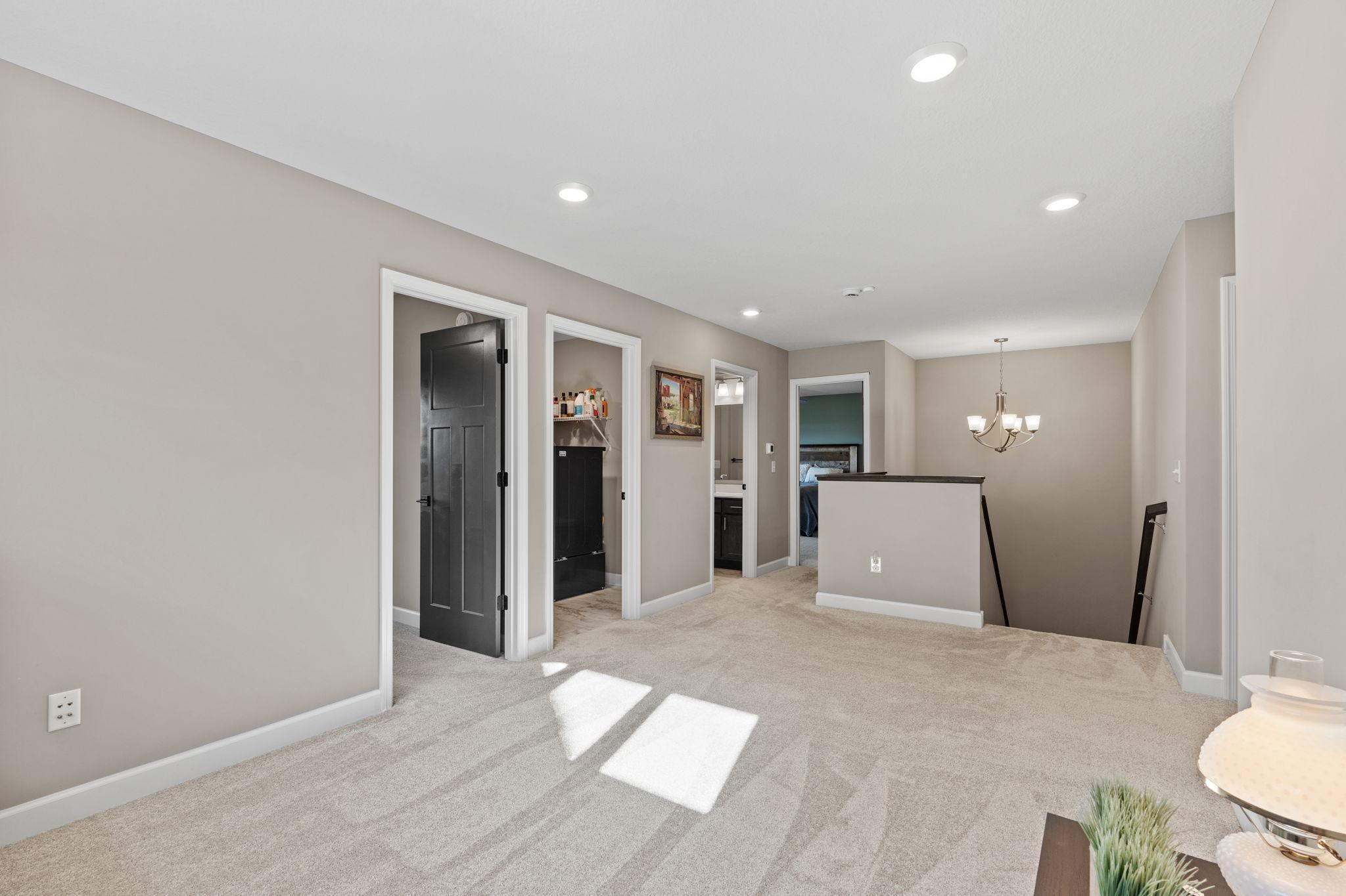 32-web-or-mls-13764 142nd Ave N-32.jpg