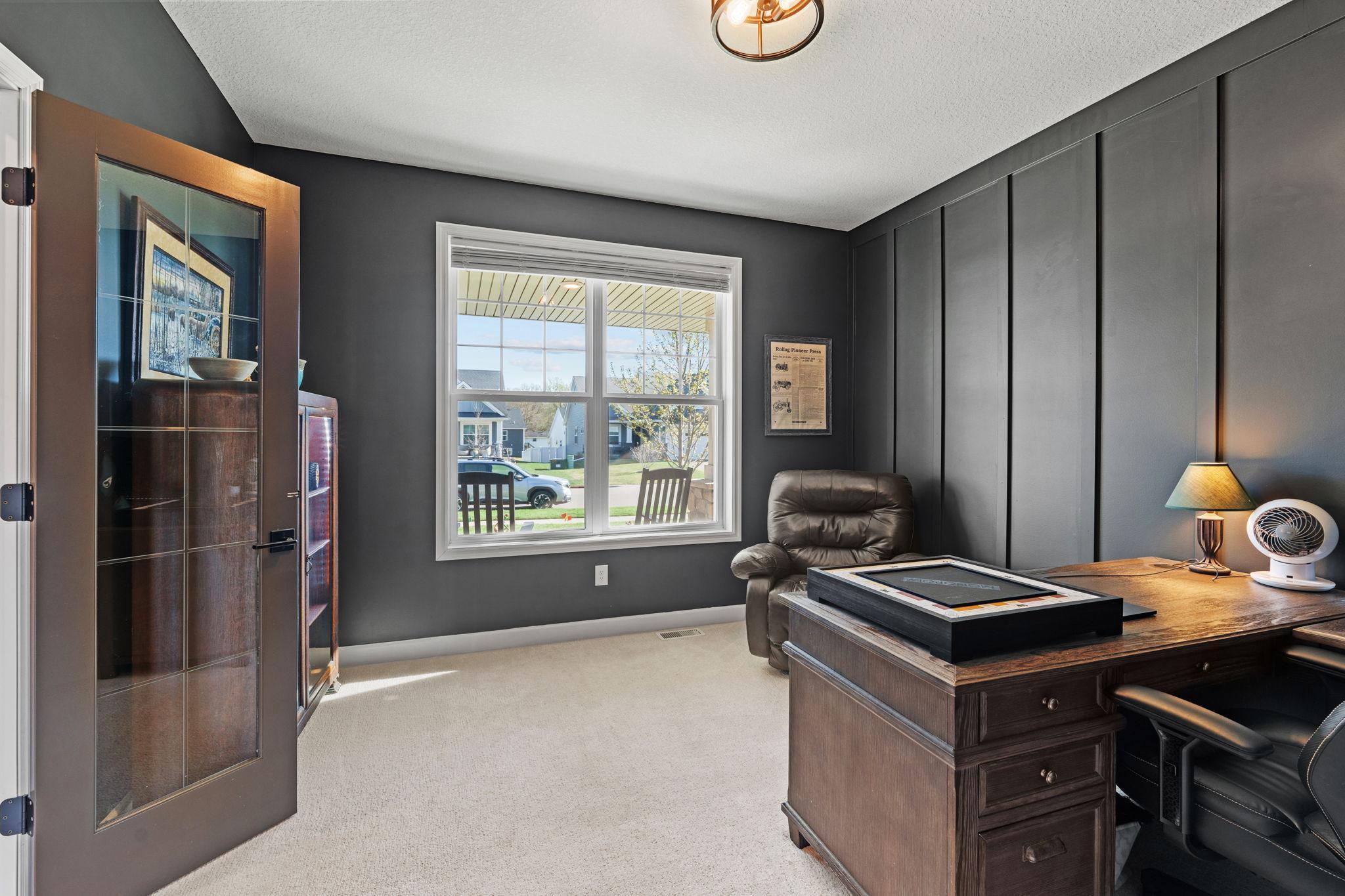 26-web-or-mls-13764 142nd Ave N-26.jpg