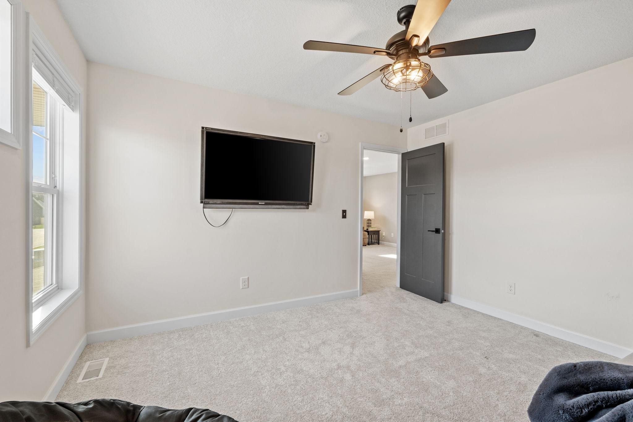 34-web-or-mls-13764 142nd Ave N-34.jpg